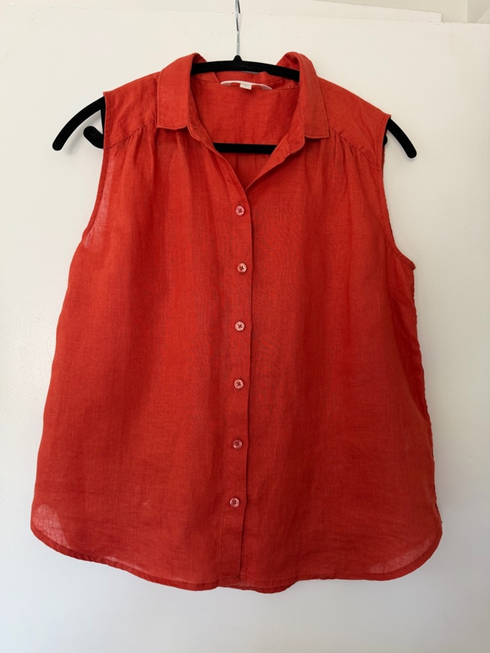 Garnet Hill Sleeveless Button-Down Linen Top